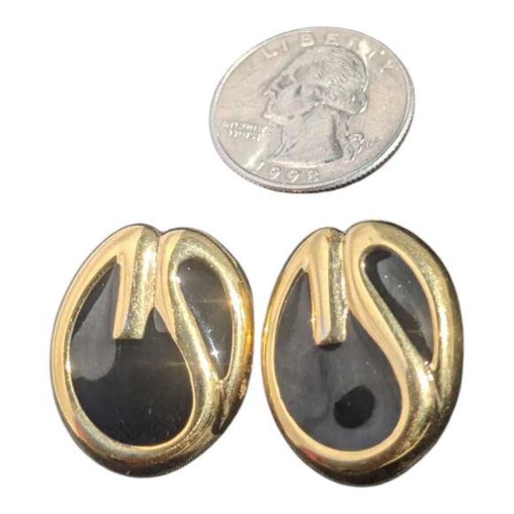 Vintage St John Gold Tone‎ Black Enamel Clip on Earrings - Picture 4 of 4